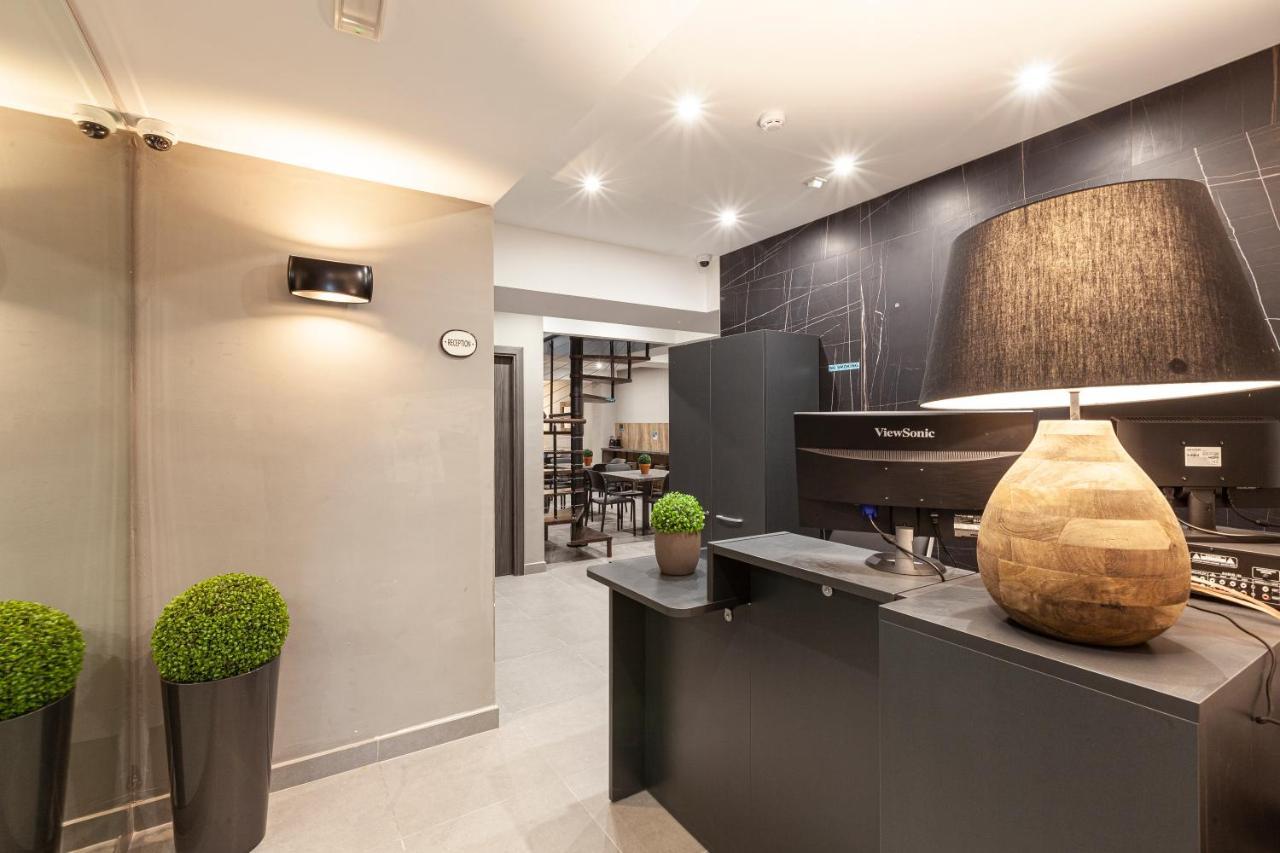 Charming,Comfortable And Centrally Located Group Accomodation 그지라 외부 사진